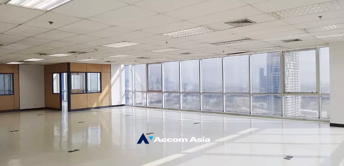  42 Tower Office space  for Rent BTS Ekkamai in Sukhumvit Bangkok