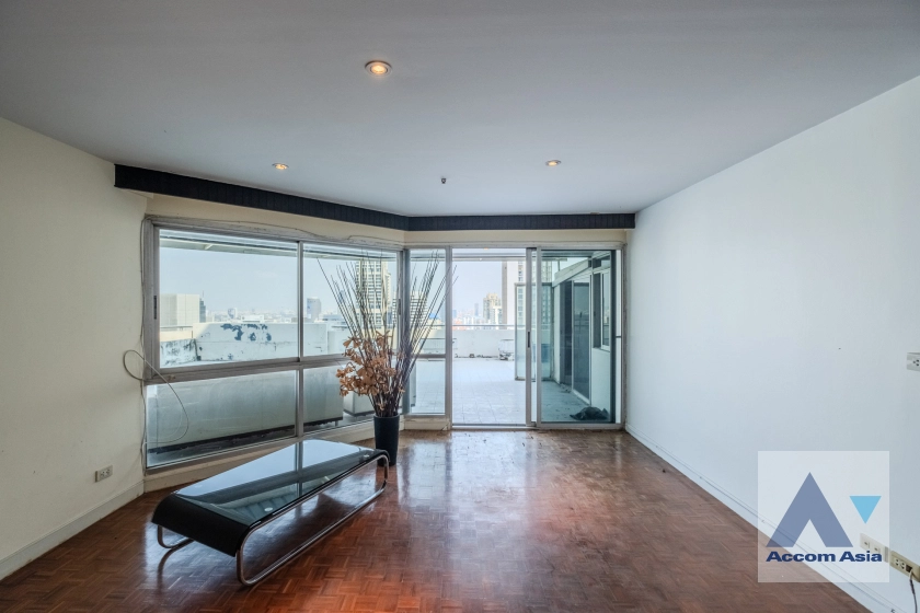 6  2 br Condominium For Sale in Sukhumvit ,Bangkok BTS Nana at Sukhumvit Suite AA33835