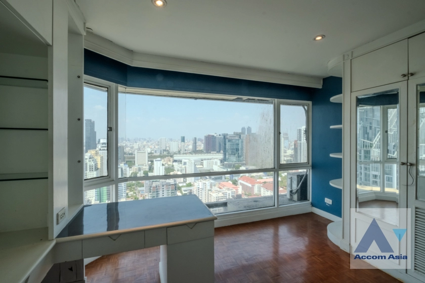 12  2 br Condominium For Sale in Sukhumvit ,Bangkok BTS Nana at Sukhumvit Suite AA33835