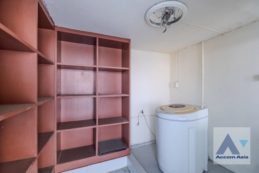 17  2 br Condominium For Sale in Sukhumvit ,Bangkok BTS Nana at Sukhumvit Suite AA33835