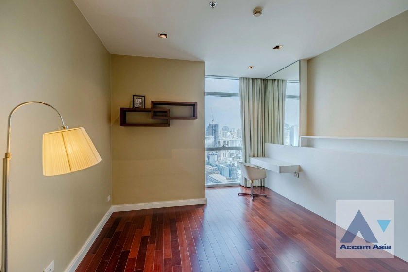 26  3 br Condominium for rent and sale in Ploenchit ,Bangkok BTS Ploenchit at Athenee Residence AA33845