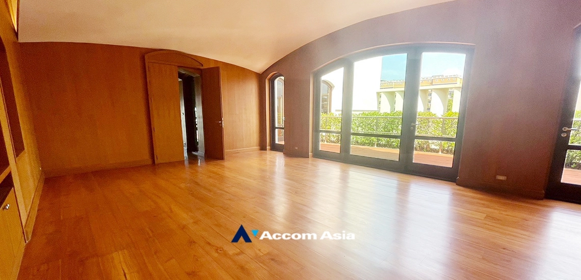 9  6 br House For Sale in Sukhumvit ,Bangkok BTS Ekkamai AA33846