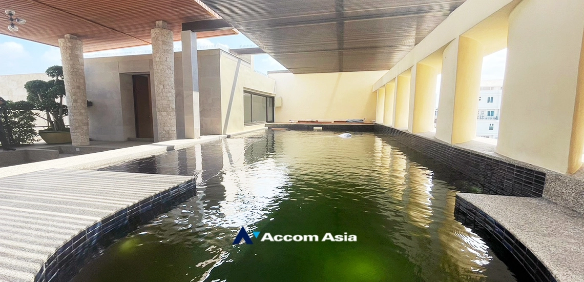 12  6 br House For Sale in Sukhumvit ,Bangkok BTS Ekkamai AA33846