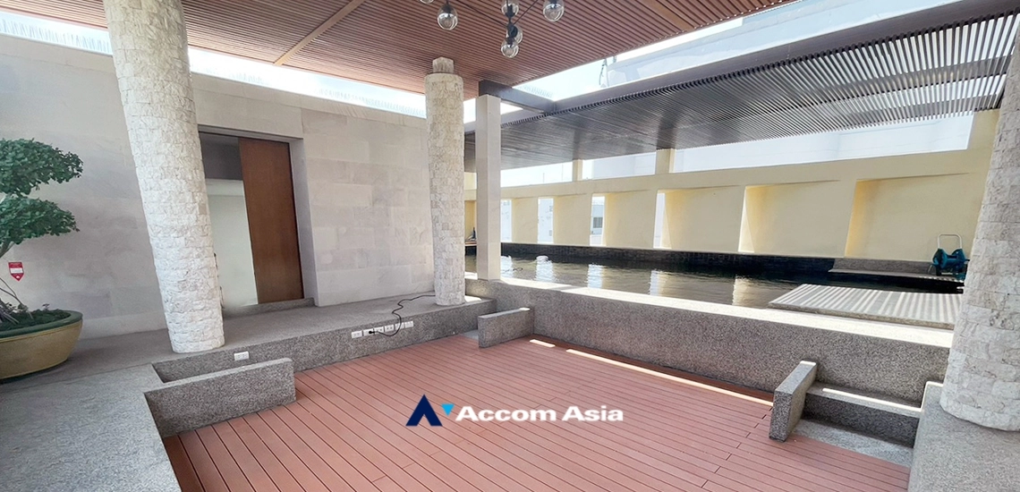 14  6 br House For Sale in Sukhumvit ,Bangkok BTS Ekkamai AA33846
