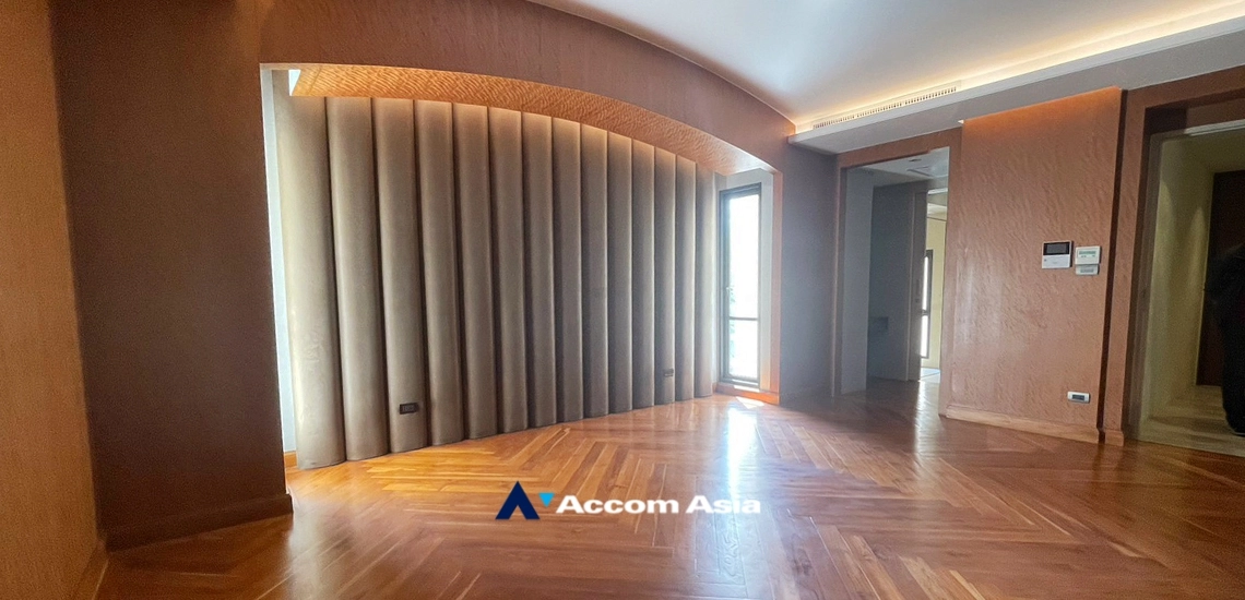 17  6 br House For Sale in Sukhumvit ,Bangkok BTS Ekkamai AA33846