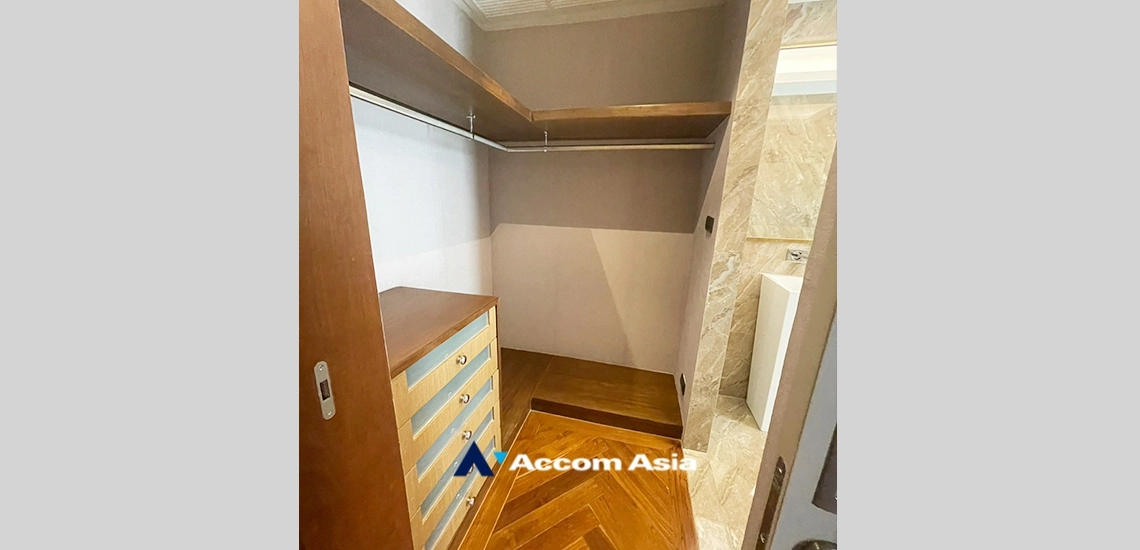 21  6 br House For Sale in Sukhumvit ,Bangkok BTS Ekkamai AA33846