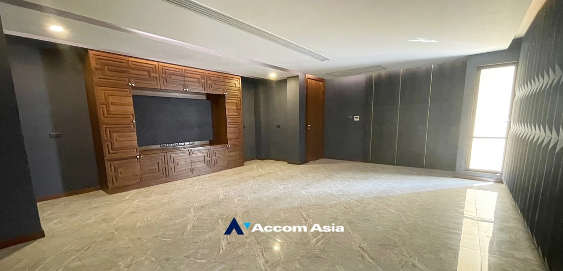 37  6 br House For Sale in Sukhumvit ,Bangkok BTS Ekkamai AA33846