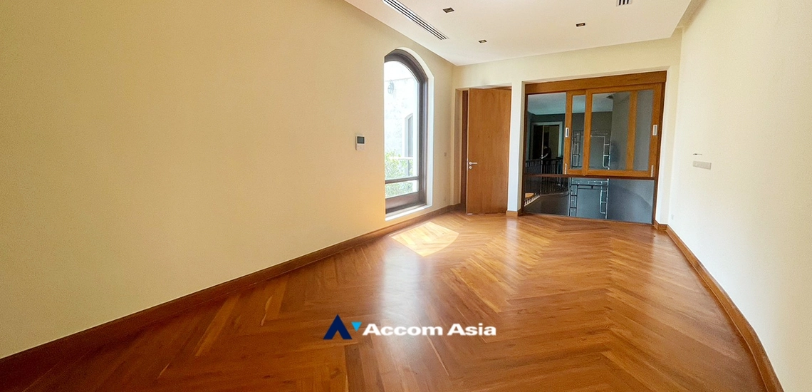 31  6 br House For Sale in Sukhumvit ,Bangkok BTS Ekkamai AA33846