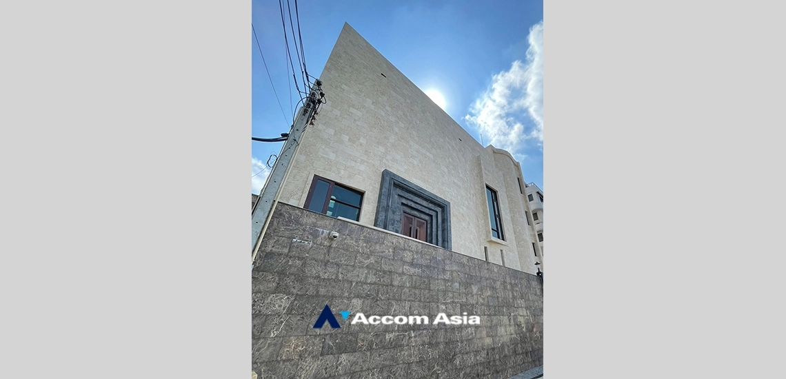 43  6 br House For Sale in Sukhumvit ,Bangkok BTS Ekkamai AA33846