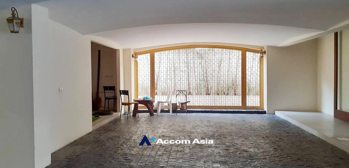 40  6 br House For Sale in Sukhumvit ,Bangkok BTS Ekkamai AA33846