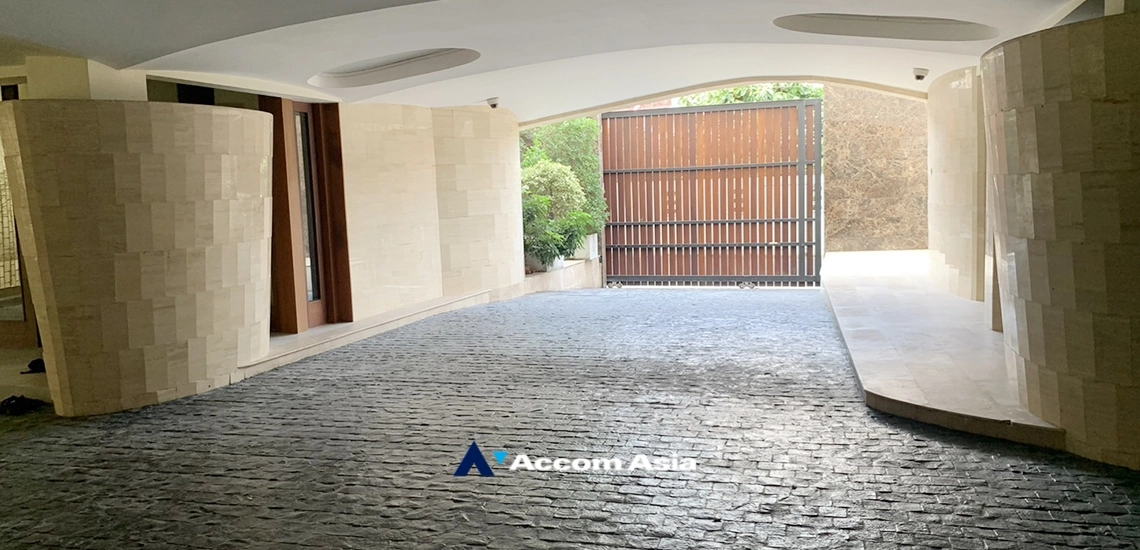 41  6 br House For Sale in Sukhumvit ,Bangkok BTS Ekkamai AA33846