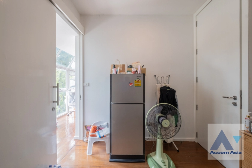 18  2 br House for rent and sale in Sukhumvit ,Bangkok BTS Ekkamai AA33847