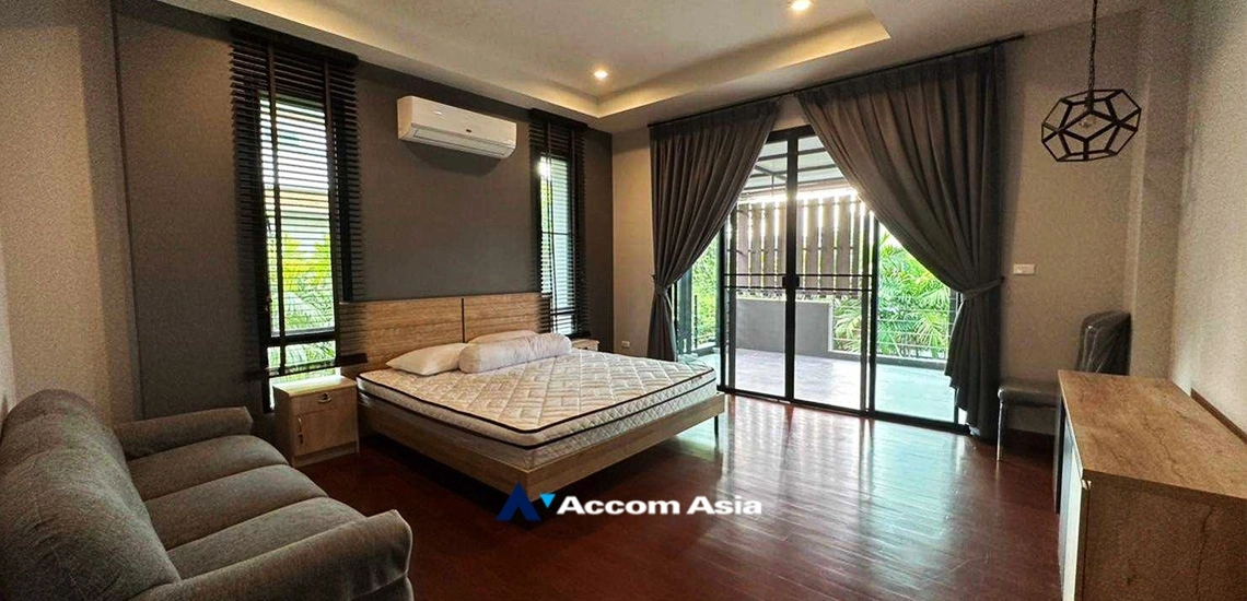 13  4 br House For Rent in sukhumvit ,Bangkok BTS Phra khanong AA33854