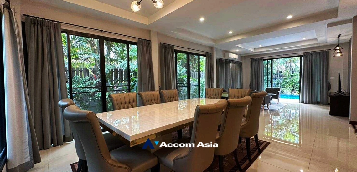 10  4 br House For Rent in Sukhumvit ,Bangkok BTS Phra khanong AA33854