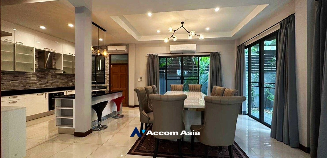 9  4 br House For Rent in Sukhumvit ,Bangkok BTS Phra khanong AA33854