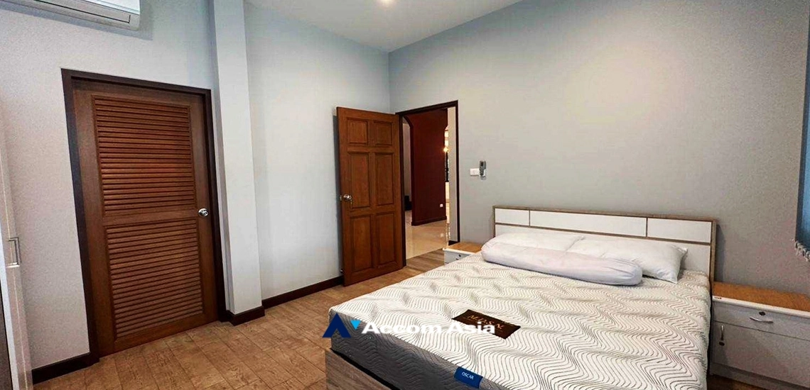 14  4 br House For Rent in Sukhumvit ,Bangkok BTS Phra khanong AA33854