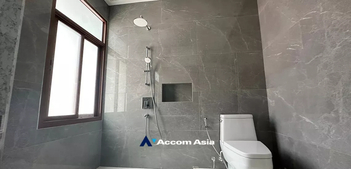 13  4 br House For Sale in Sukhumvit ,Bangkok BTS Phra khanong at Baan Sansiri Sukhumvit 67 AA33863