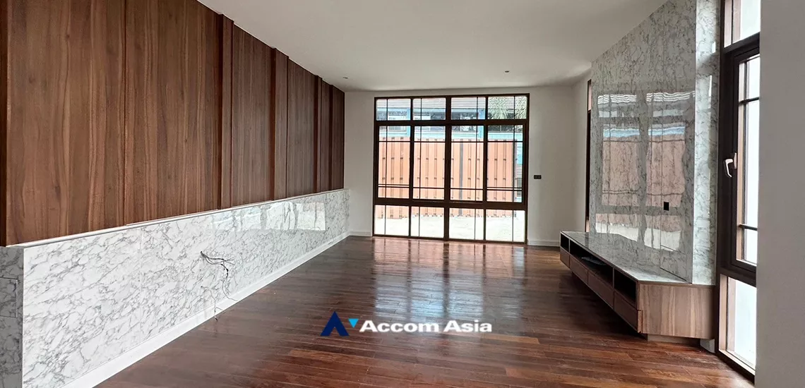 7  4 br House For Sale in Sukhumvit ,Bangkok BTS Phra khanong at Baan Sansiri Sukhumvit 67 AA33863