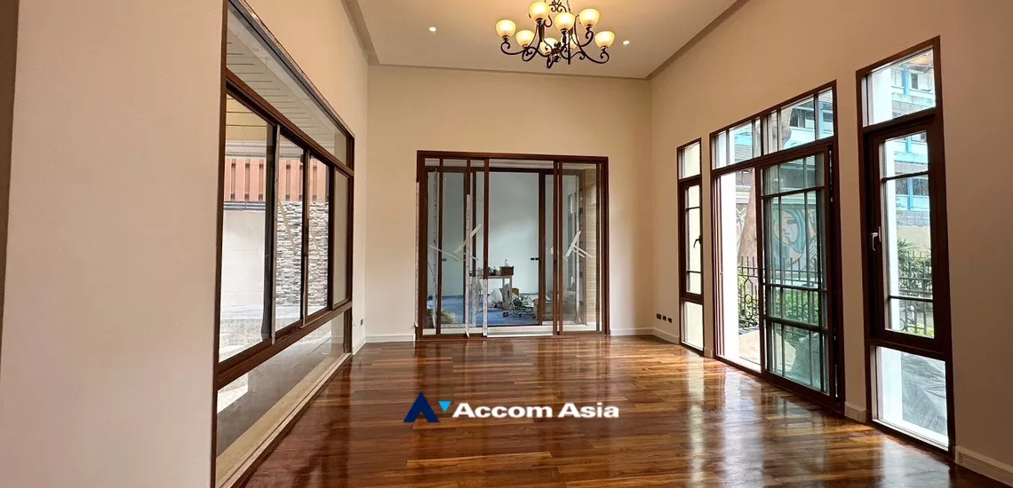  1  4 br House For Sale in Sukhumvit ,Bangkok BTS Phra khanong at Baan Sansiri Sukhumvit 67 AA33863