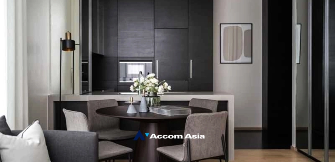 unit 2 Bedrooms  Condominium For Rent & Sale in Ploenchit, Bangkok  near BTS Chitlom (AA33866)