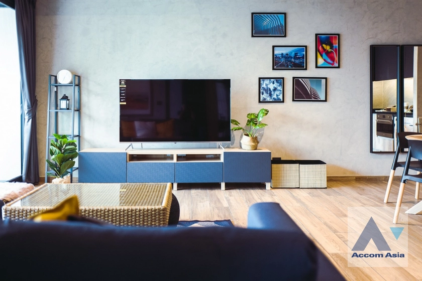  The Lofts Asoke Condominium  2 Bedroom for Rent MRT Phetchaburi in Sukhumvit Bangkok