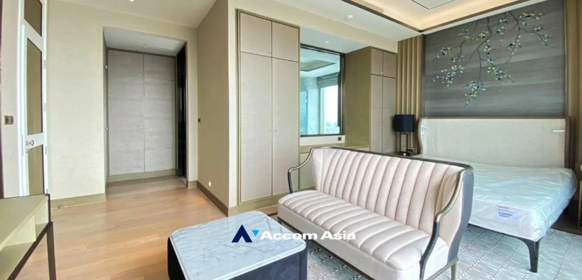 unitThe Residences at Mandarin Oriental