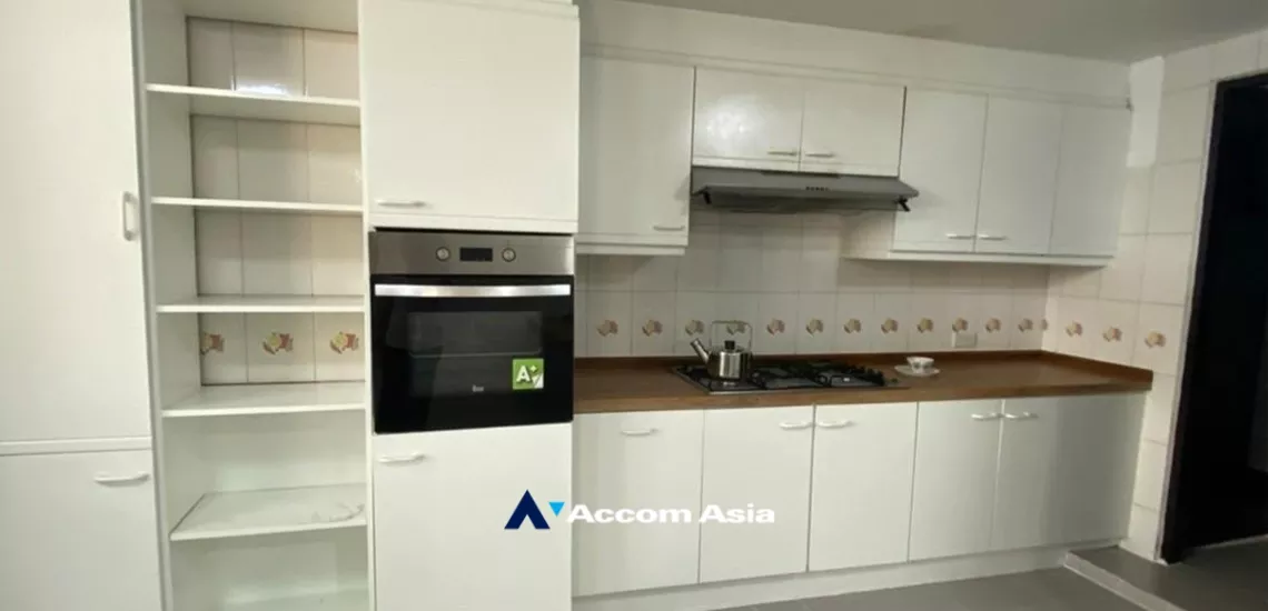  1  3 br Apartment For Rent in Sukhumvit ,Bangkok BTS Thong Lo at Suite For Family AA33887