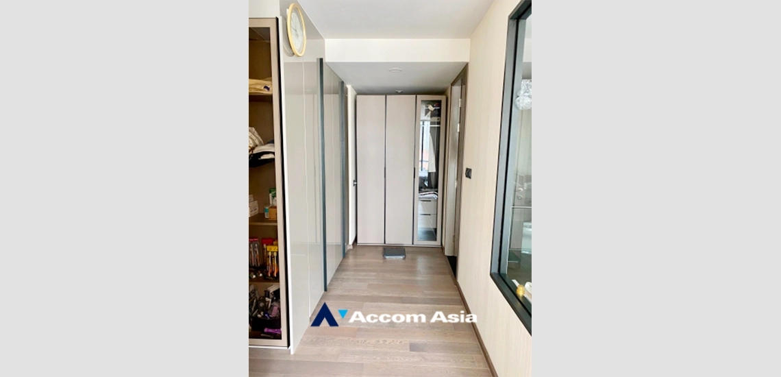  1  2 br Condominium For Sale in Ploenchit ,Bangkok BTS Ratchadamri - MRT Silom at Klass Sarasin-Rajdamri AA33889