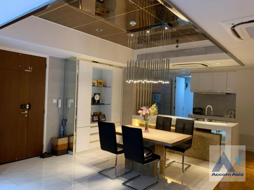  2 Bedrooms  Condominium For Rent & Sale in Sathorn, Bangkok  near BRT Wat Dan (AA33893)
