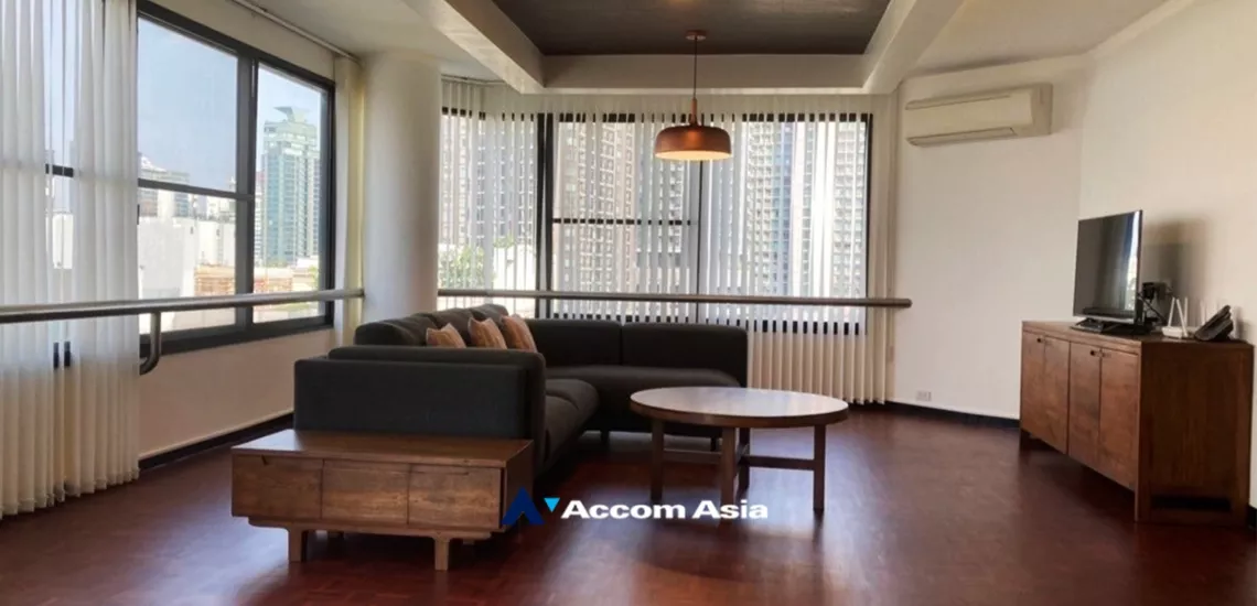  2  3 br Apartment For Rent in Sukhumvit ,Bangkok BTS Thong Lo at classically furnished apartment AA33894