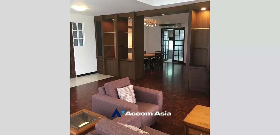  1  2 br Apartment For Rent in Sukhumvit ,Bangkok BTS Thong Lo at classically furnished apartment AA33895