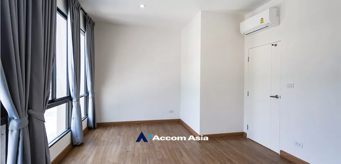 21  4 br Townhouse For Rent in  ,Samutprakan  at House AA33897