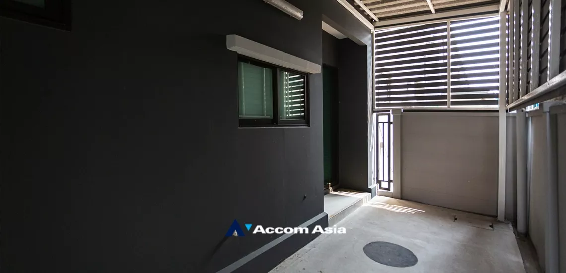 18  4 br Townhouse For Rent in  ,Samutprakan  at House AA33897