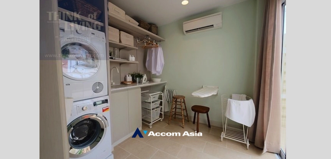 11  4 br House for rent and sale in phaholyothin ,Bangkok BTS Saphan-Kwai AA33898