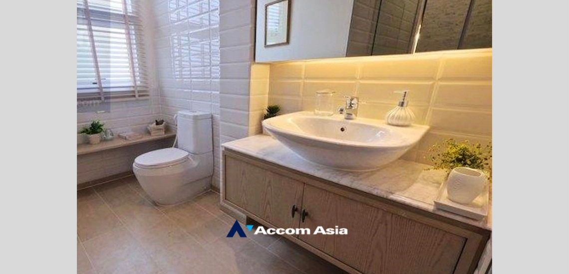 12  4 br House for rent and sale in phaholyothin ,Bangkok BTS Saphan-Kwai AA33898