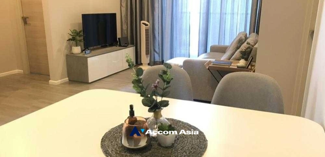  2 Bedrooms  Condominium For Sale in Sathorn, Bangkok  (AA33926)