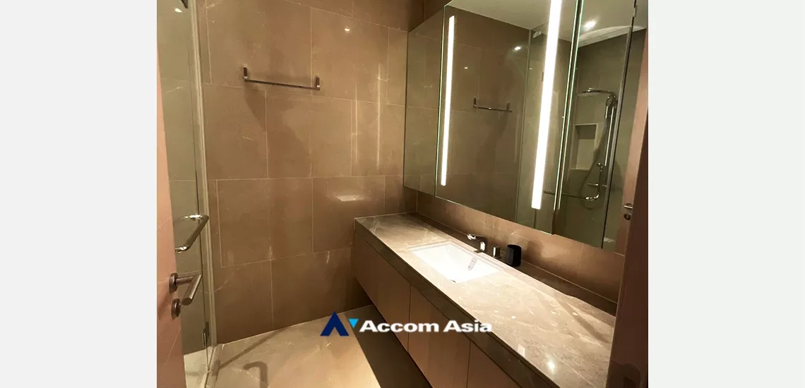 5  1 br Condominium for rent and sale in Charoen Nakhon ,Bangkok BTS Krung Thon Buri at Magnolias Waterfront Residences AA33940