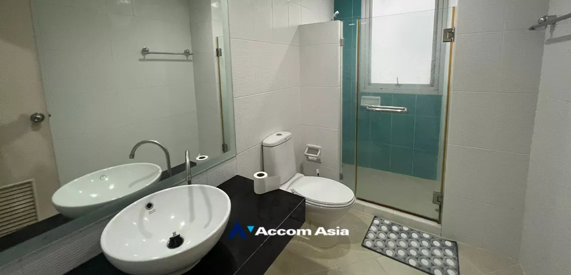 13  2 br Condominium For Sale in Sathorn ,Bangkok BTS Surasak at St.Louis Grand Terrace AA33943
