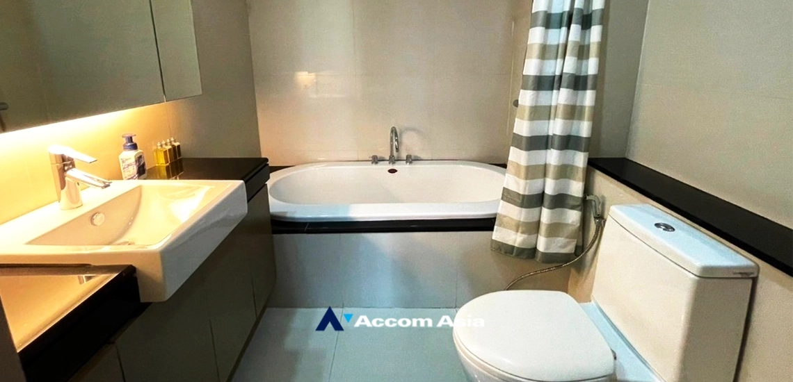 7  2 br Condominium for rent and sale in Ploenchit ,Bangkok BTS Ploenchit at O2 Hip AA33946