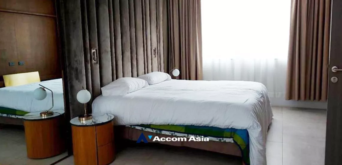 5  4 br Townhouse for rent and sale in Pattanakarn ,Bangkok BTS On Nut at The Pride Sukhumvit 77 AA33947