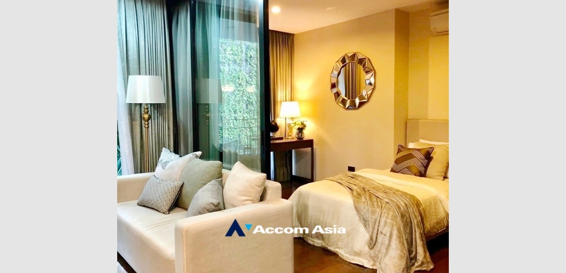 unit 2 Bedrooms  Condominium For Rent & Sale in Sathorn, Bangkok  near BTS Chong Nonsi (AA33963)