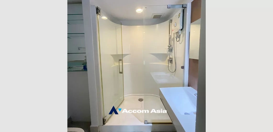 6  1 br Condominium for rent and sale in Charoen Nakhon ,Bangkok BTS Krung Thon Buri at The Bangkok Sathorn Taksin AA33967