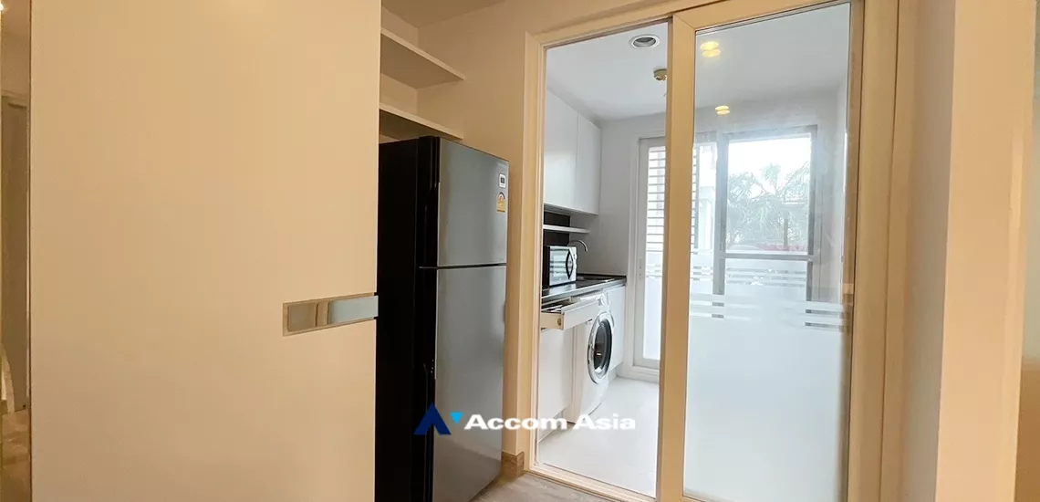  1  1 br Condominium for rent and sale in Charoen Nakhon ,Bangkok BTS Krung Thon Buri at The Bangkok Sathorn Taksin AA33967