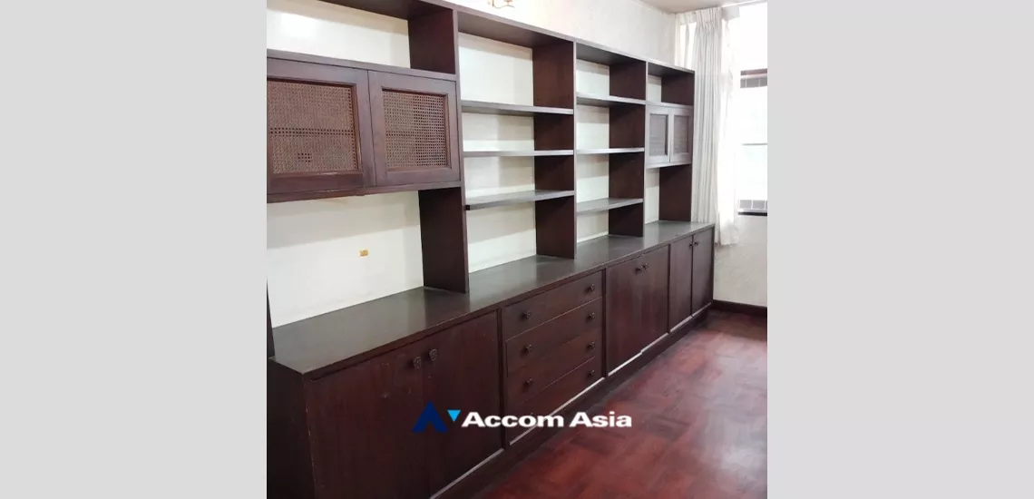 4  5 br House For Rent in Silom ,Bangkok BTS Saint Louis AA33973