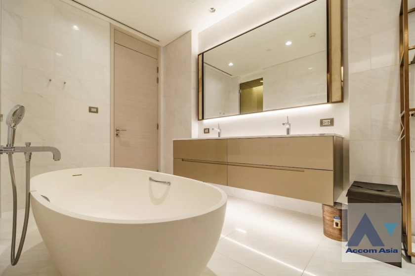 26  2 br Condominium for rent and sale in Ploenchit ,Bangkok BTS Chitlom at The Residences at Sindhorn Kempinski Hotel Bangkok AA33975