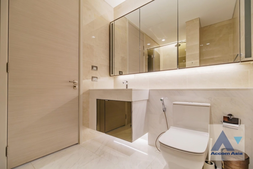 32  2 br Condominium for rent and sale in Ploenchit ,Bangkok BTS Chitlom at The Residences at Sindhorn Kempinski Hotel Bangkok AA33975