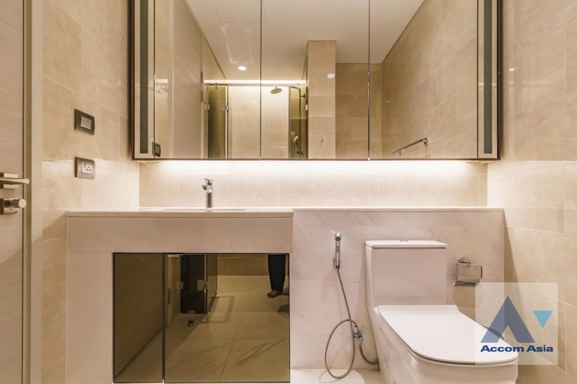 33  2 br Condominium for rent and sale in Ploenchit ,Bangkok BTS Chitlom at The Residences at Sindhorn Kempinski Hotel Bangkok AA33975