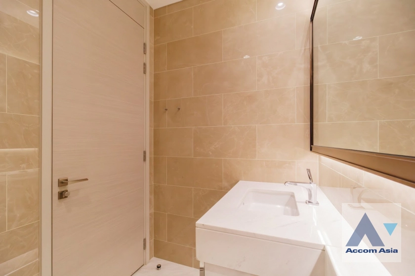 36  2 br Condominium for rent and sale in Ploenchit ,Bangkok BTS Chitlom at The Residences at Sindhorn Kempinski Hotel Bangkok AA33975