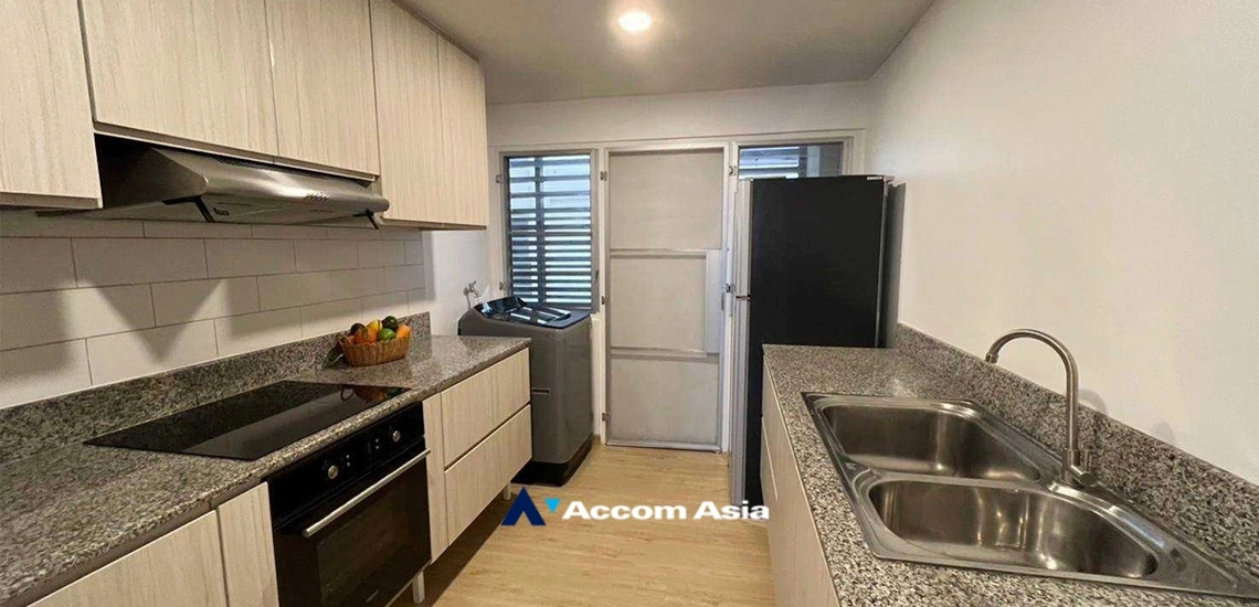  1  3 br Apartment for rent and sale in Sukhumvit ,Bangkok BTS Thong Lo at Modern spacious residence AA33989