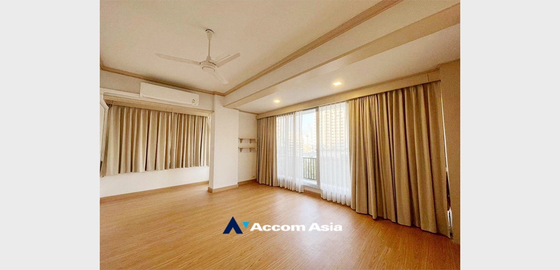 unitPet friendly |  3 Bedrooms  Apartment For Rent & Sale in Sukhumvit, Bangkok  near BTS Thong Lo (AA33990)